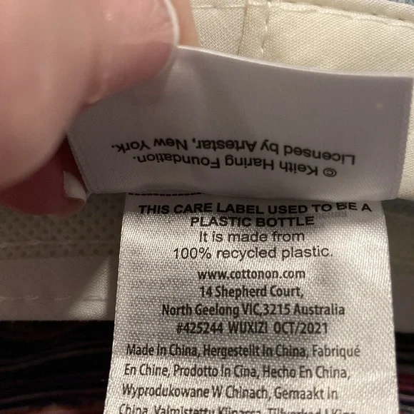 ⭐️HOST PICK!⭐️ NWOT - Keith Haring® Pop Art Blue Pink Daisy Packable Bucket Hat - Picture 6 of 14